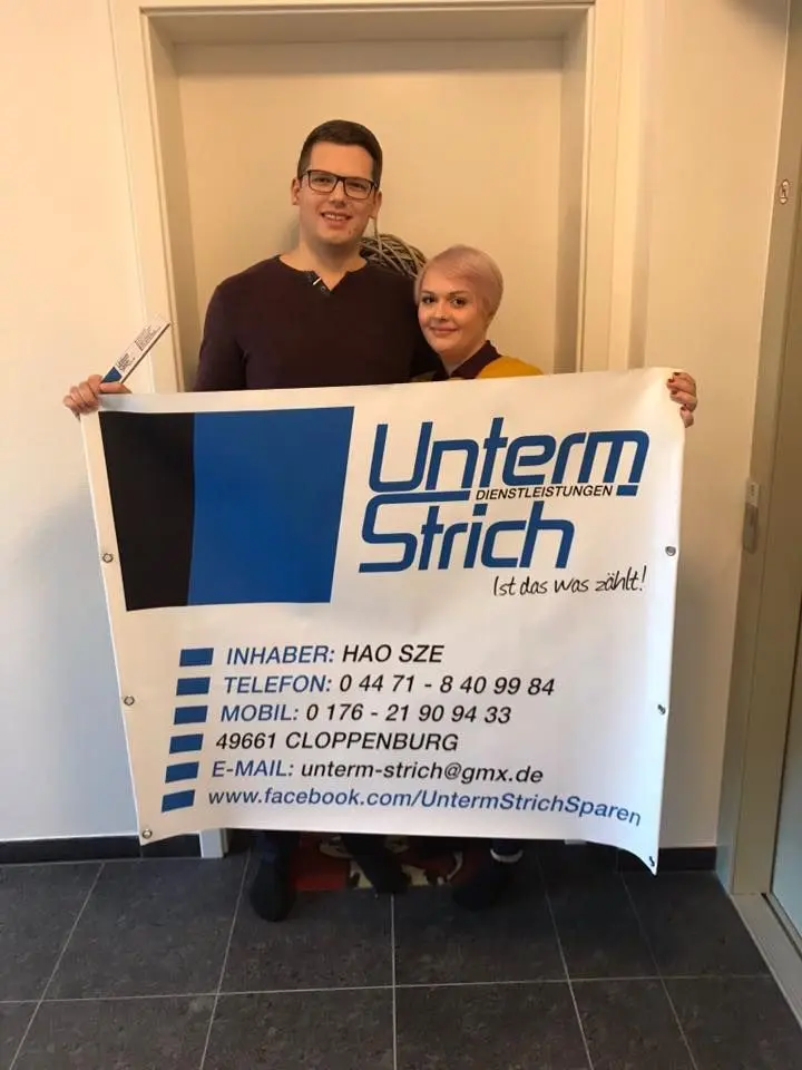 Zufriedene Kundinnen und Kunden nach erfolgreicher Finanzierung