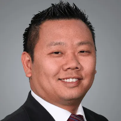 Hao Sze, Geschäftsführer